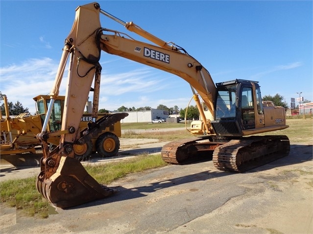 Hydraulic Excavator Deere 200C LC