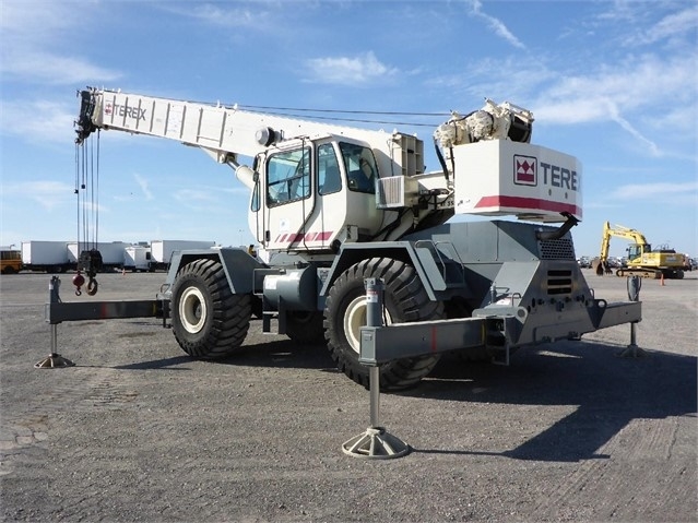 Cranes Terex RT555