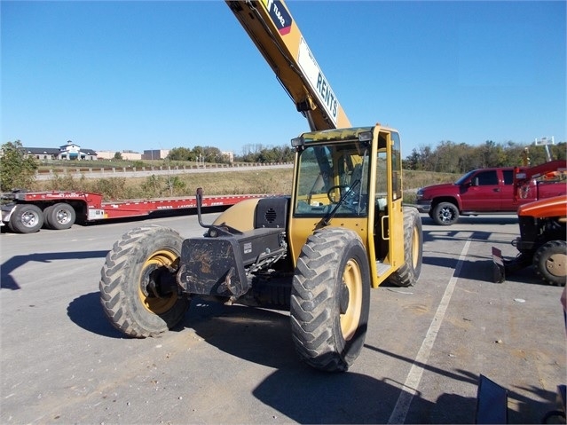 Telehandler Caterpillar TL642