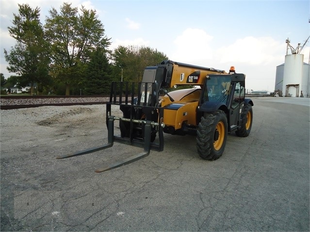 Telehandler Caterpillar TL642