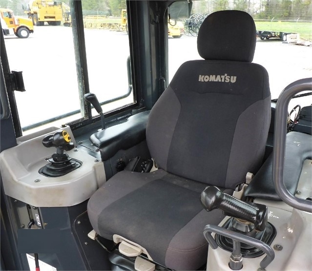 Tractores Sobre Orugas Komatsu D61PX en venta, usada Ref.: 1518634538054133 No. 3