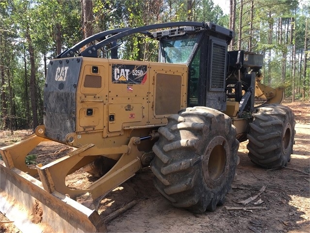 Forest Machines Caterpillar 525D