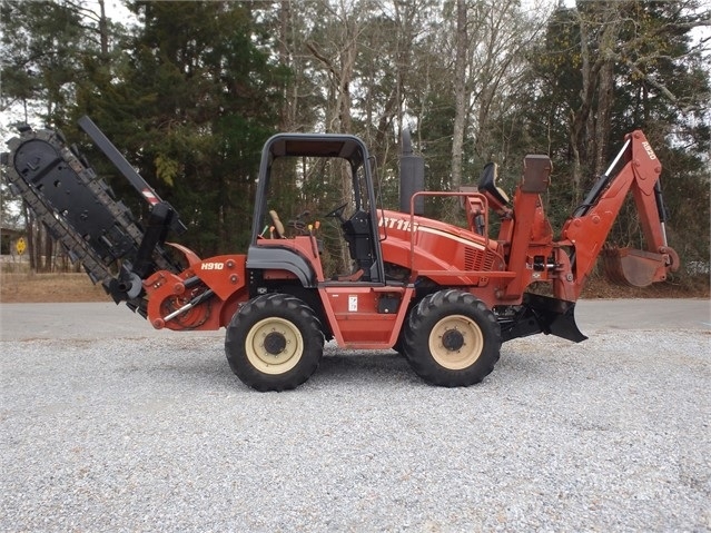 Trencher Ditch Witch RT115