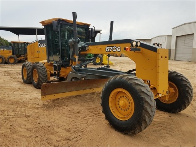 Motor Graders Deere 670G