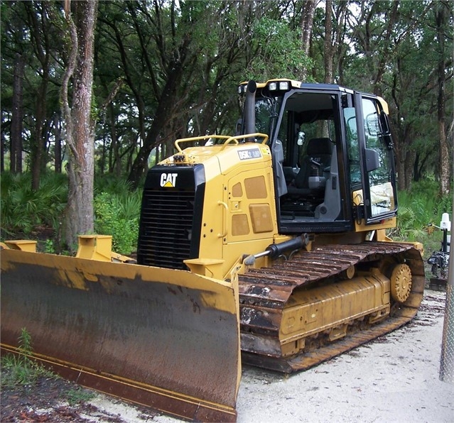 Dozers/tracks Caterpillar D5K