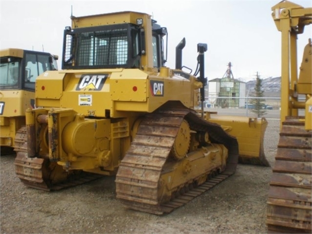 Dozers/tracks Caterpillar D6T