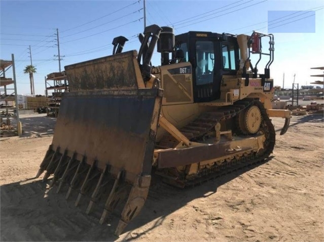 Dozers/tracks Caterpillar D6T