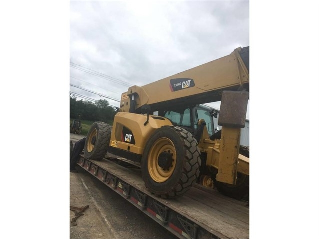 Freightelevator Caterpillar TL1255