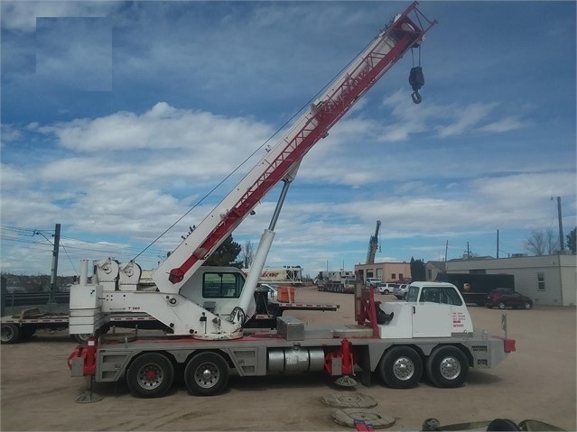 Cranes Terex T560