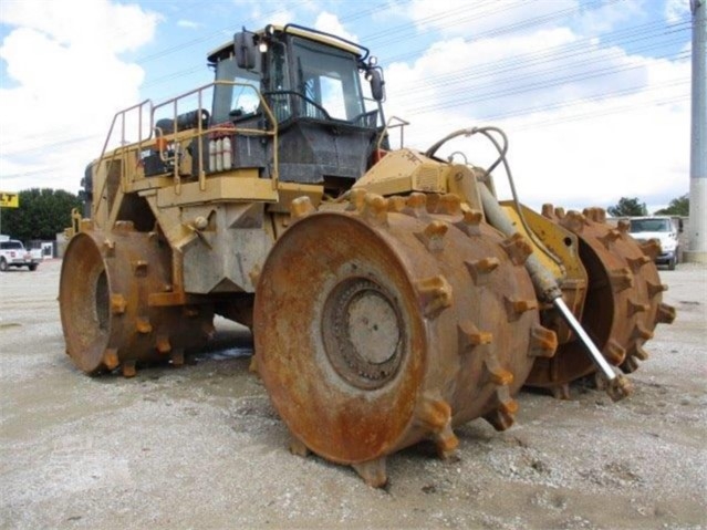 Compactadoras Suelos Y Rellenos Caterpillar 836