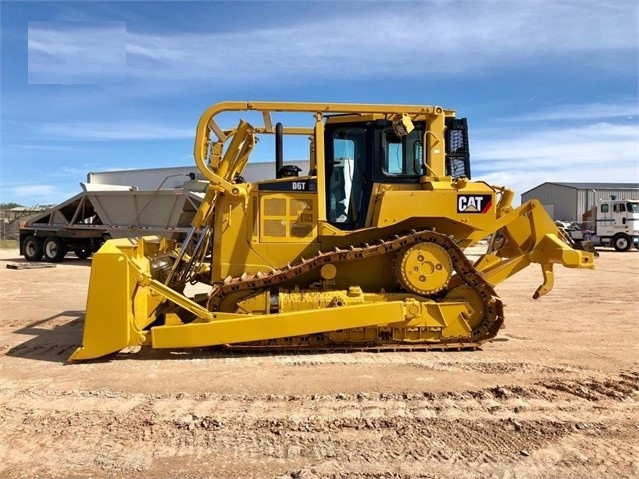 Dozers/tracks Caterpillar D6N