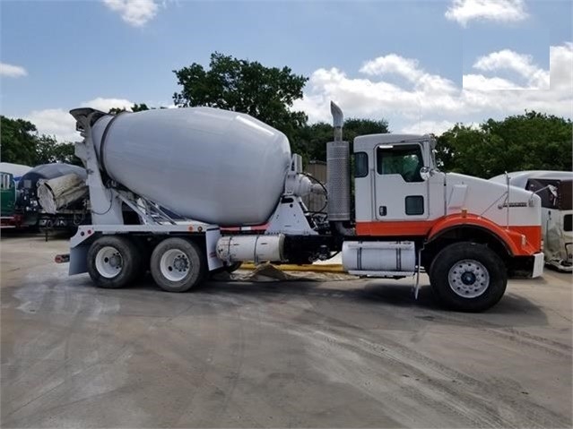 Mixers Concrete Kenworth T800