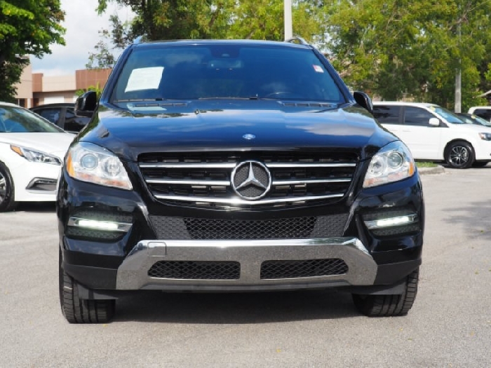 Cars Mercedes Benz ML250