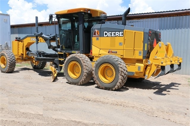 Motoconformadoras Deere 770G de medio uso en venta Ref.: 1544049471482382 No. 4