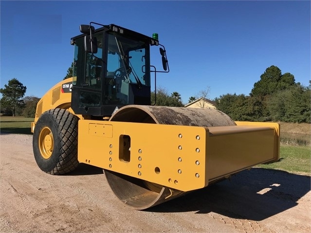 Compactadora Vibratoria Caterpillar CS76 seminueva en venta Ref.: 1547585319087748 No. 3