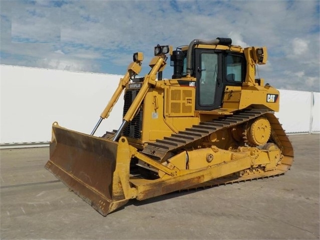 Dozers/tracks Caterpillar D6T