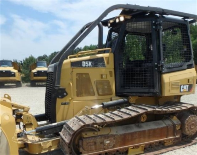 Dozers/tracks Caterpillar D5K