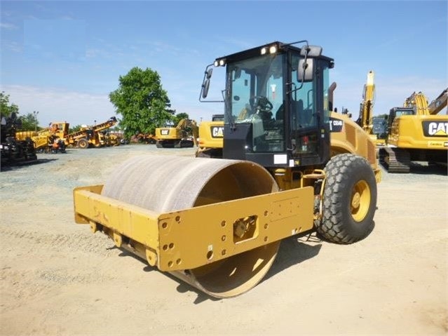 Compactadora Vibratoria Caterpillar CS54
