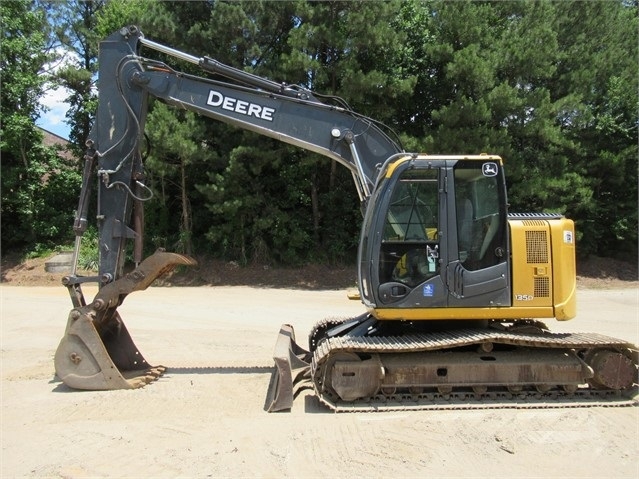 Hydraulic Excavator Deere 135D