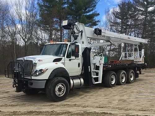 Cranes Altec AC28-103B