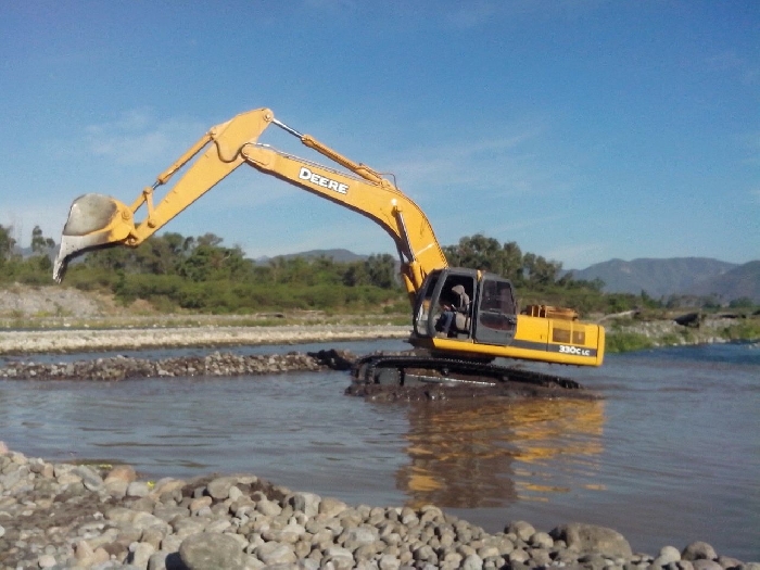 Hydraulic Excavator Deere 330C LC