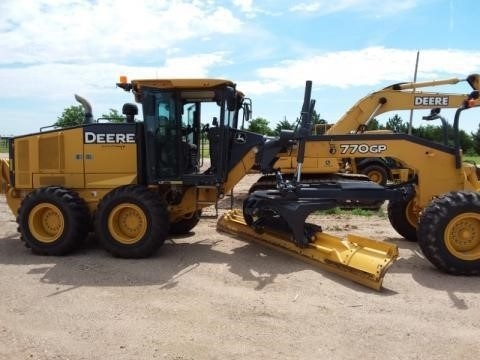 Motoconformadoras Deere 770GP en venta Ref.: 1562879530693571 No. 2