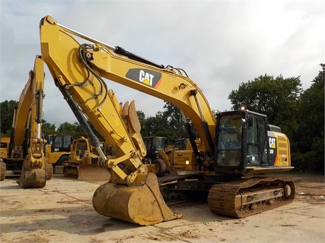 Hydraulic Excavator Caterpillar 326FL