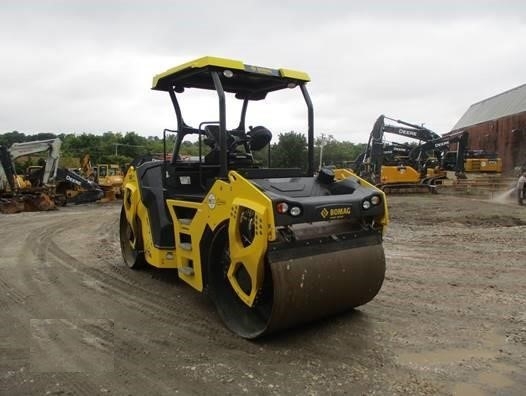 Compactadora Vibratoria Bomag BW161AD seminueva en venta Ref.: 1563983035825147 No. 2