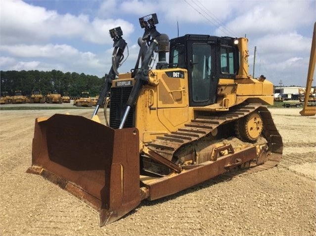 Dozers/tracks Caterpillar D6T