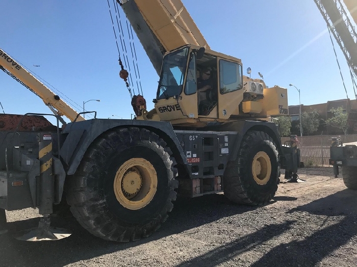 Gruas Grove RT875