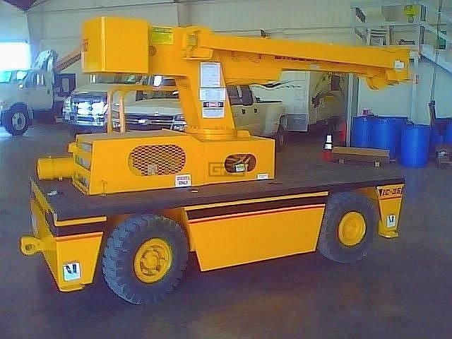 Cranes Broderson IC35