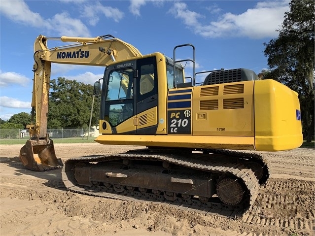 Hydraulic Excavator Komatsu PC210 L