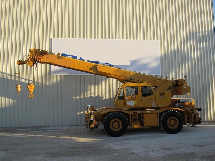 Cranes Tadano TR300