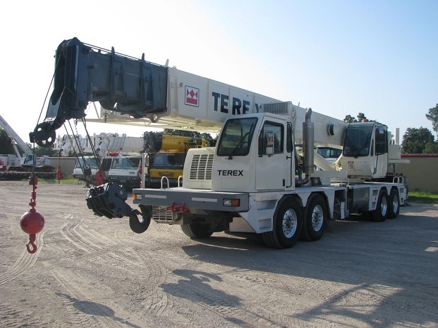 Cranes Terex T560