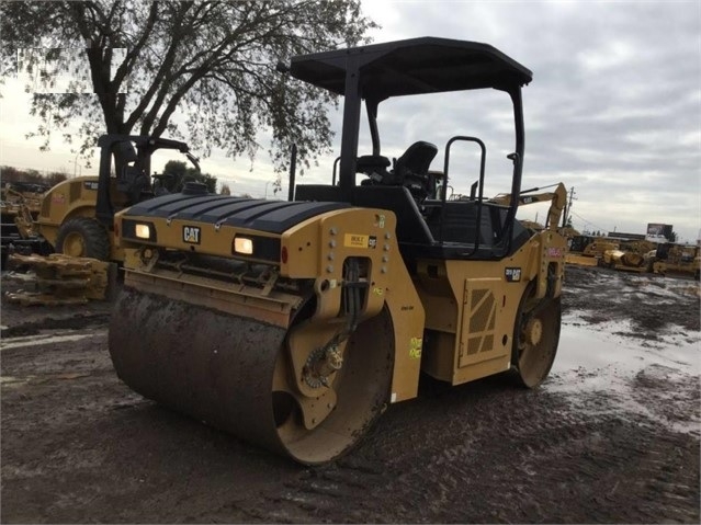 Vibratory Compactors Caterpillar CB10