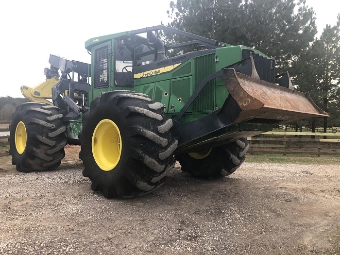 Forest Machines Deere 748L