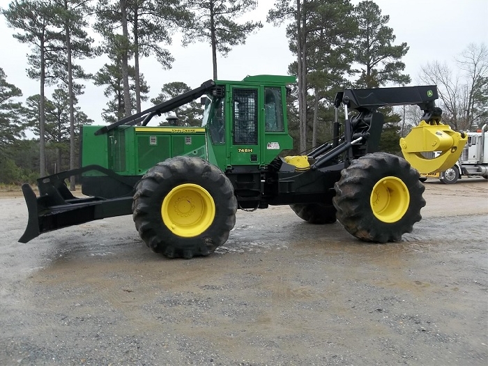 Forest Machines Deere 748H