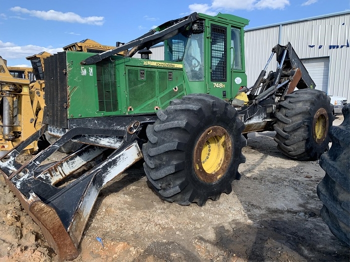 Forest Machines Deere 748H