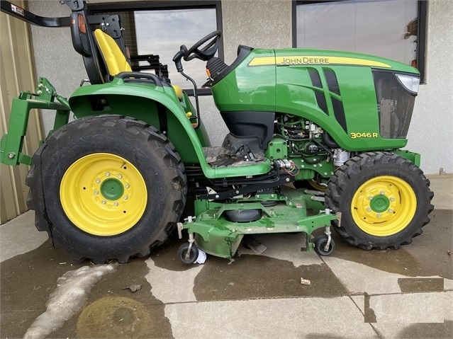 Agriculture Machines Deere 3046R