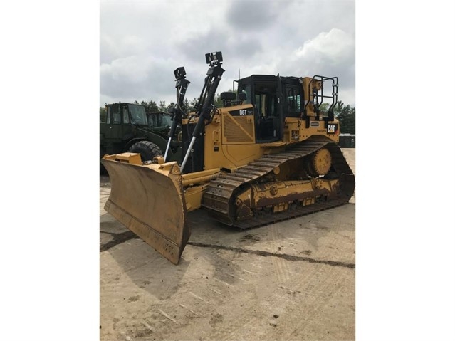 Dozers/tracks Caterpillar D6T