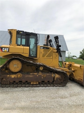 Dozers/tracks Caterpillar D6T