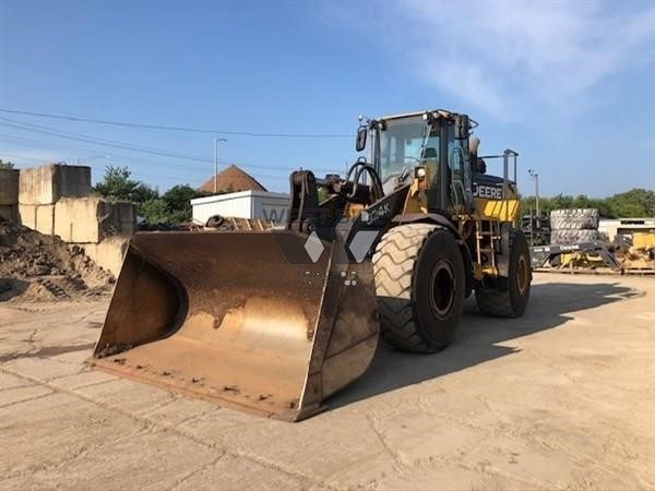 Wheel Loaders Deere 824K