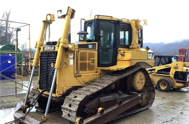 Dozers/tracks Caterpillar D6T