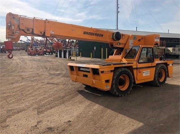 Cranes Broderson IC200