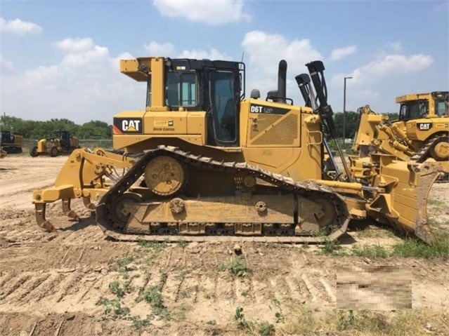 Dozers/tracks Caterpillar D6T