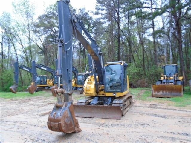 Hydraulic Excavator Deere 135G