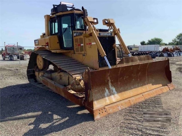 Dozers/tracks Caterpillar D6T