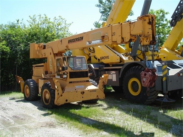 Cranes Broderson RT300