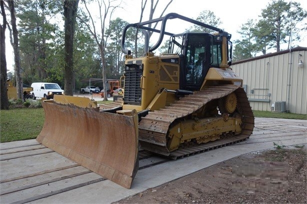 Dozers/tracks Caterpillar D6N