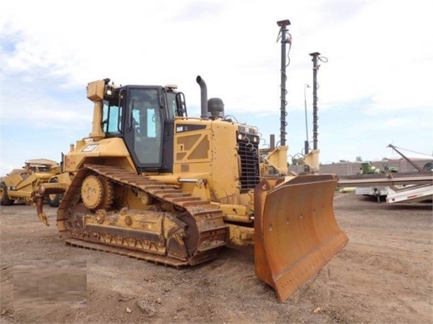 Tractores Sobre Orugas Caterpillar D6N usada a buen precio Ref.: 1635540983659506 No. 4
